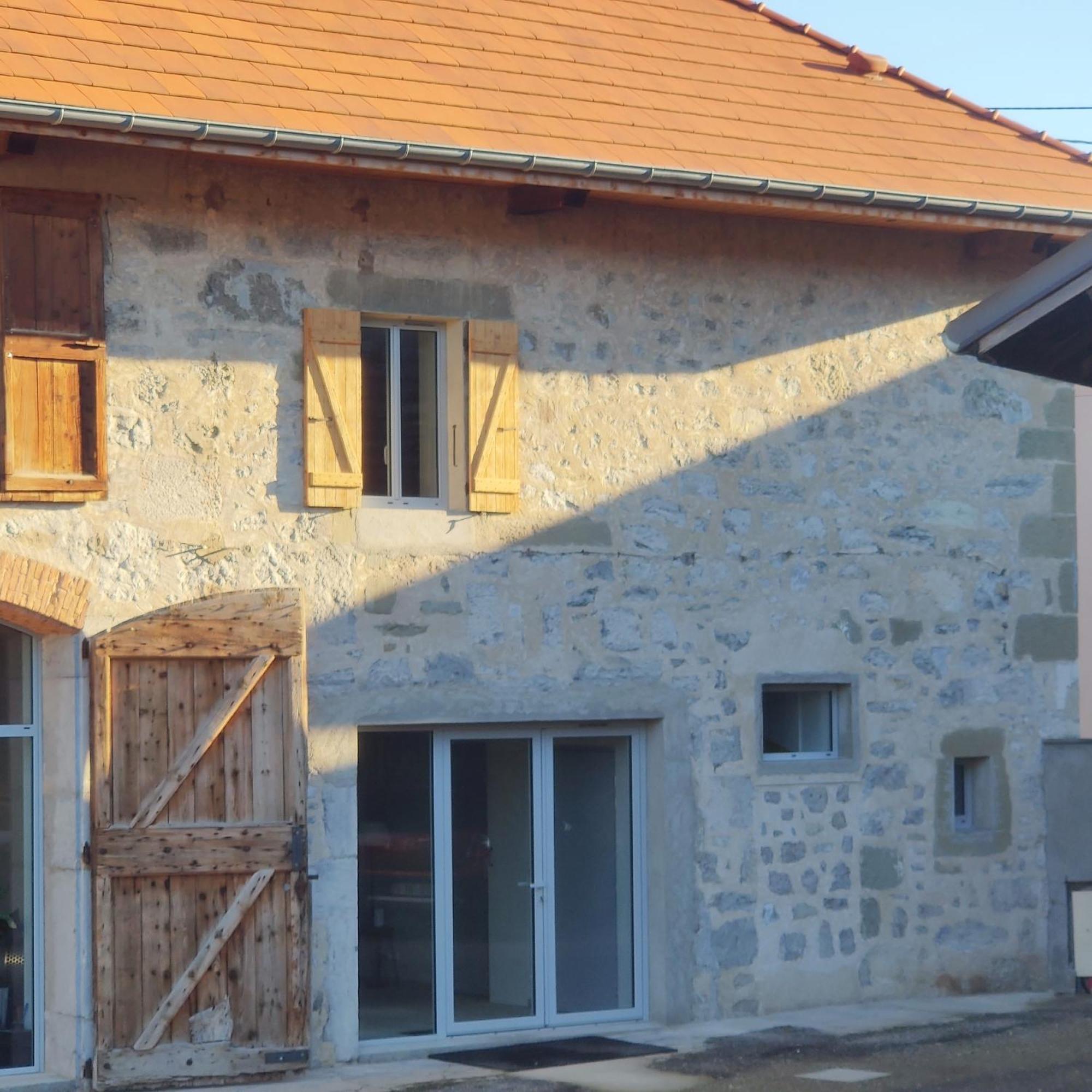 Hotel Au Coin Du Chemin à Chambéry Extérieur photo